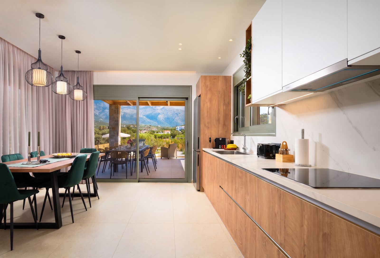 Kitchen wide