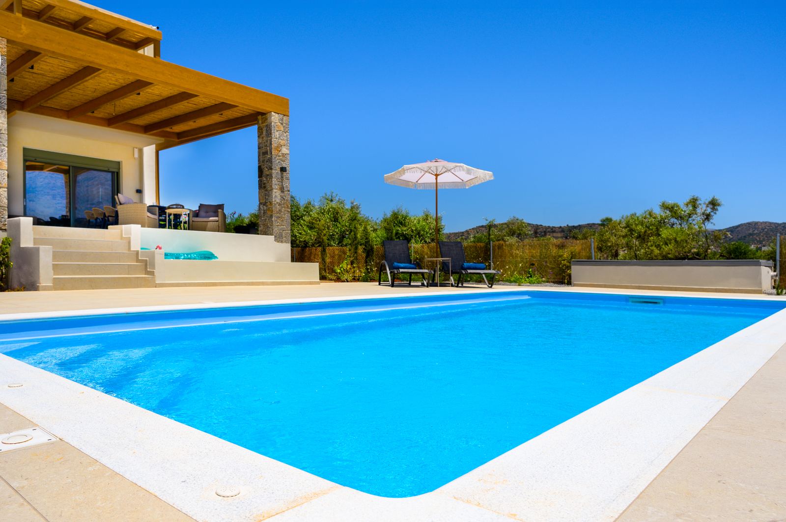 Pool wide